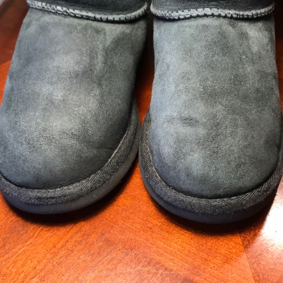 UGG Black Ebony Wooden Toggle Boots - Picture 8 of 8